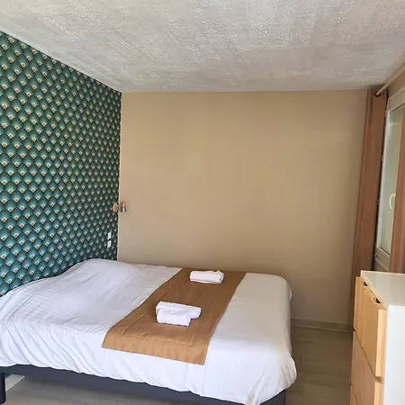 De La Hotel